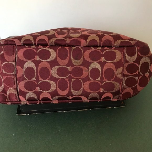 Coach Burgundy w/Gold & PoppyPink Jacquard Pattern - Picture 8 of 9